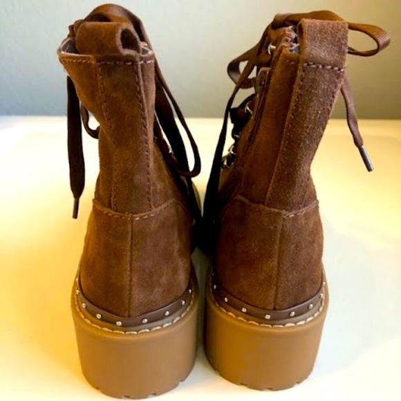 New STEVE MADDEN Rainier Combat Boots Block Heel Cognac Suede Sherpa & Studs 6.5 - Picture 6 of 8
